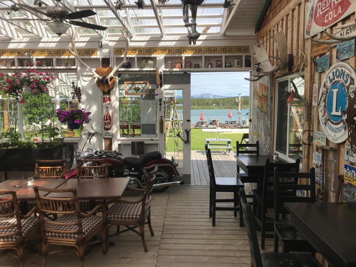 Six Mile River Resort Tagish Ngoại thất bức ảnh
